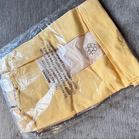 NWT Charlie Holiday Iva Yellow Sleeveless Tie-Back Mini Dress Citrus Yellow XS - Picture 5 of 5